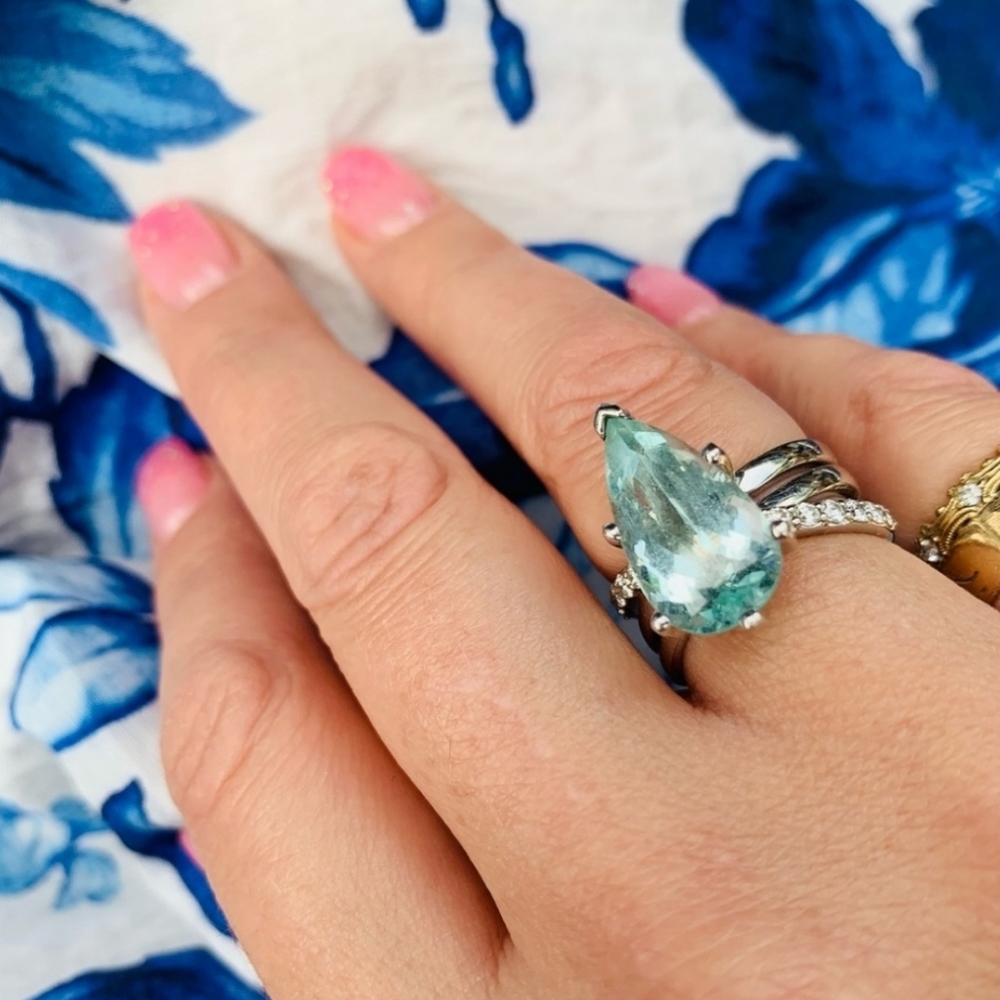 14k White gold 5 CT Aquamarine diamond ring
